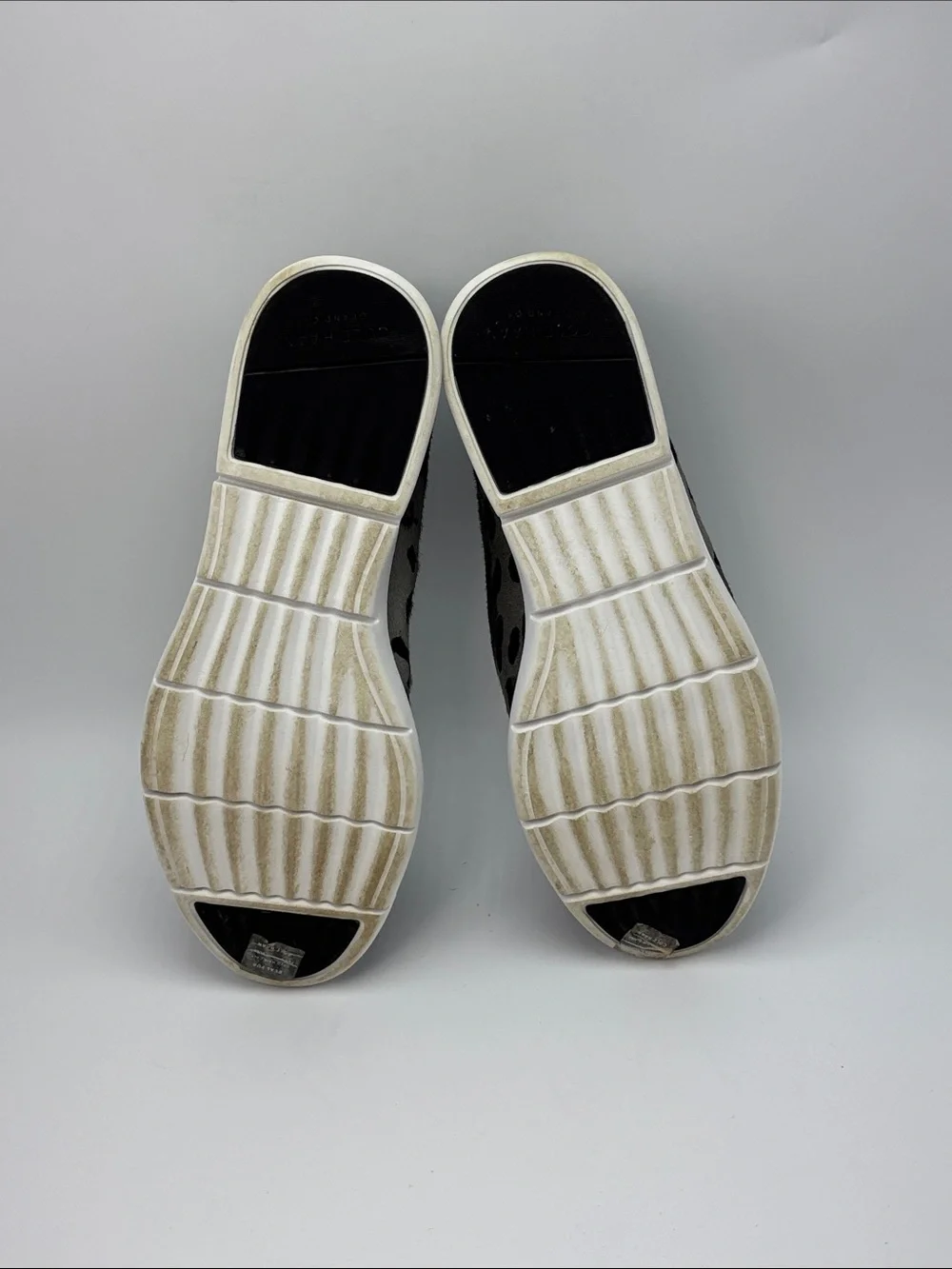 Cole Haan Grand Horizon Grey Leopard Print Calf Hair Slip On Shoes - size 8